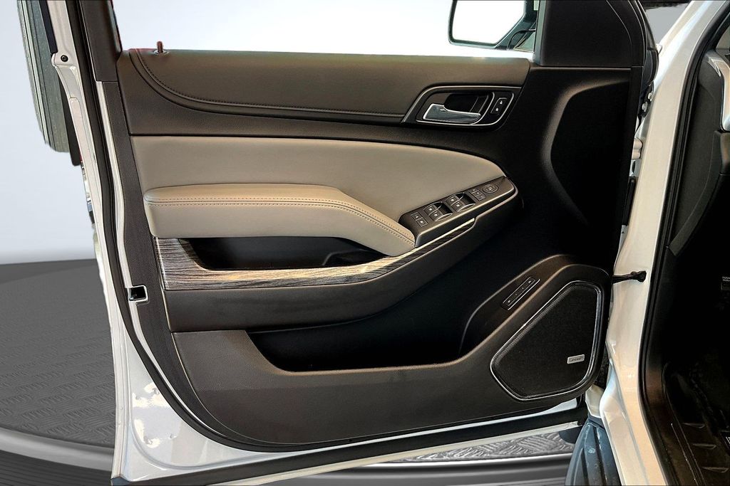 Thumbnail: 2019 Chevrolet Tahoe - 22