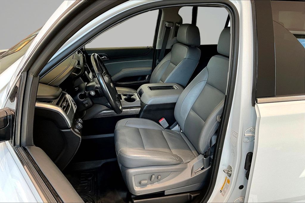 Thumbnail: 2019 Chevrolet Tahoe - 10