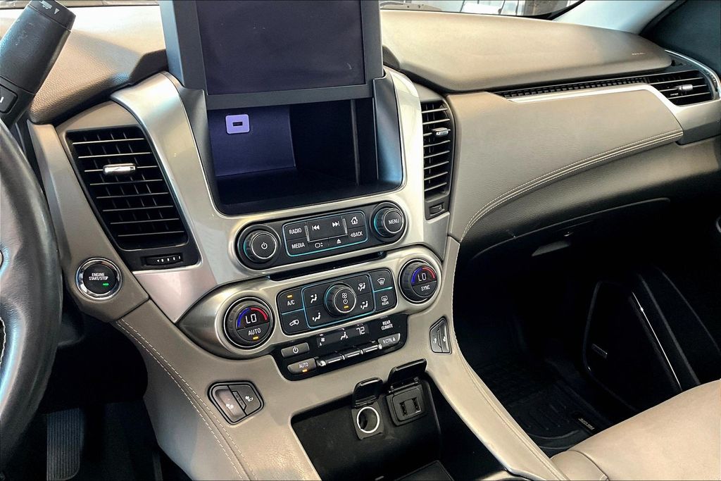 Thumbnail: 2019 Chevrolet Tahoe - 27