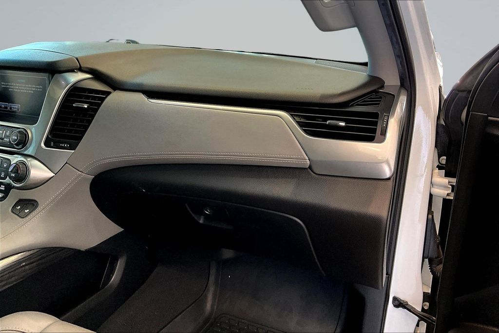 Thumbnail: 2019 Chevrolet Tahoe - 20