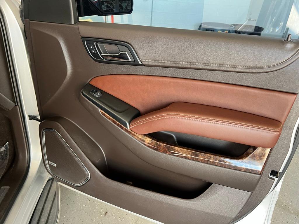 Thumbnail: 2015 Chevrolet Tahoe - 33