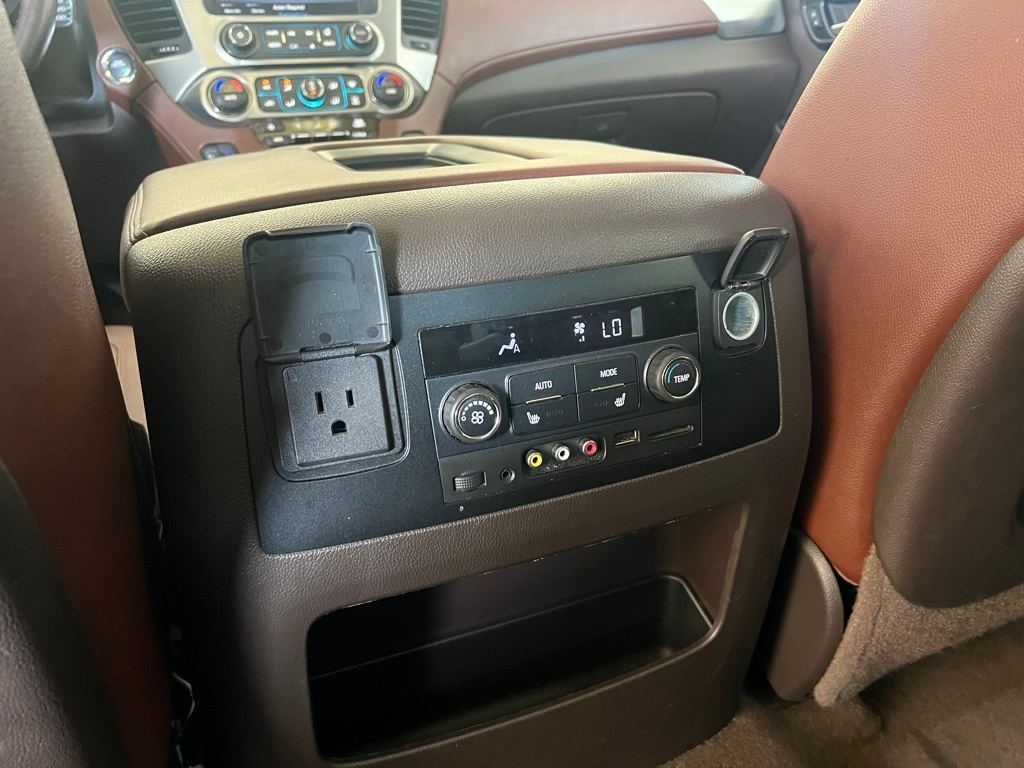 Thumbnail: 2015 Chevrolet Tahoe - 27