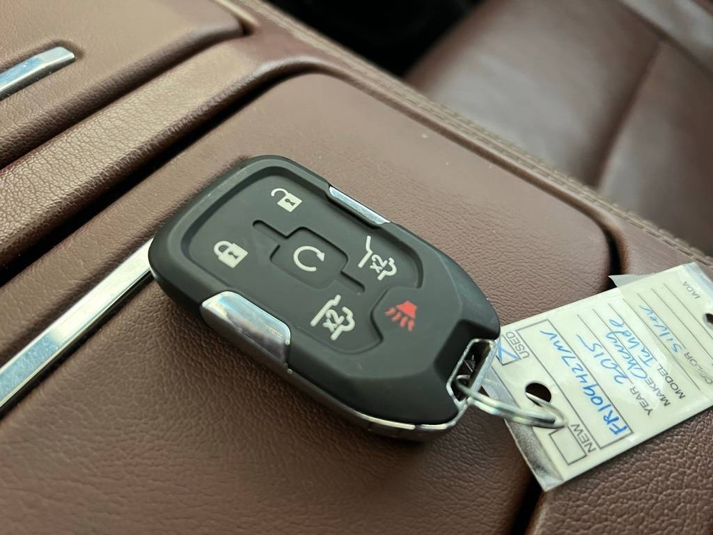 Thumbnail: 2015 Chevrolet Tahoe - 16