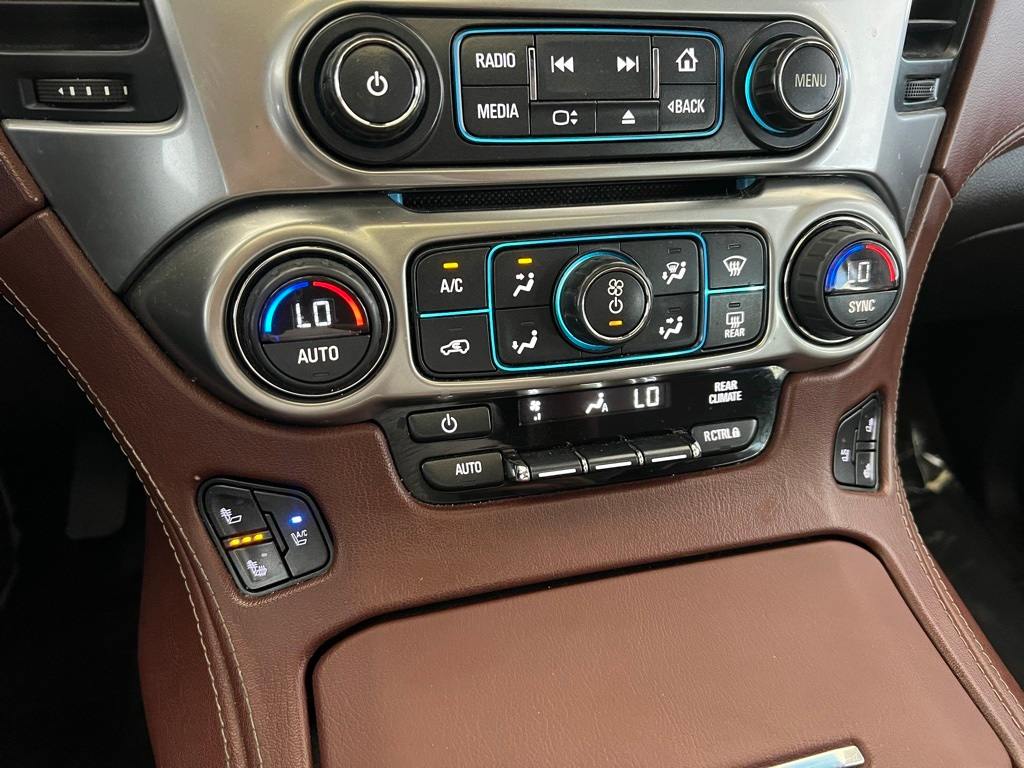 Thumbnail: 2015 Chevrolet Tahoe - 40