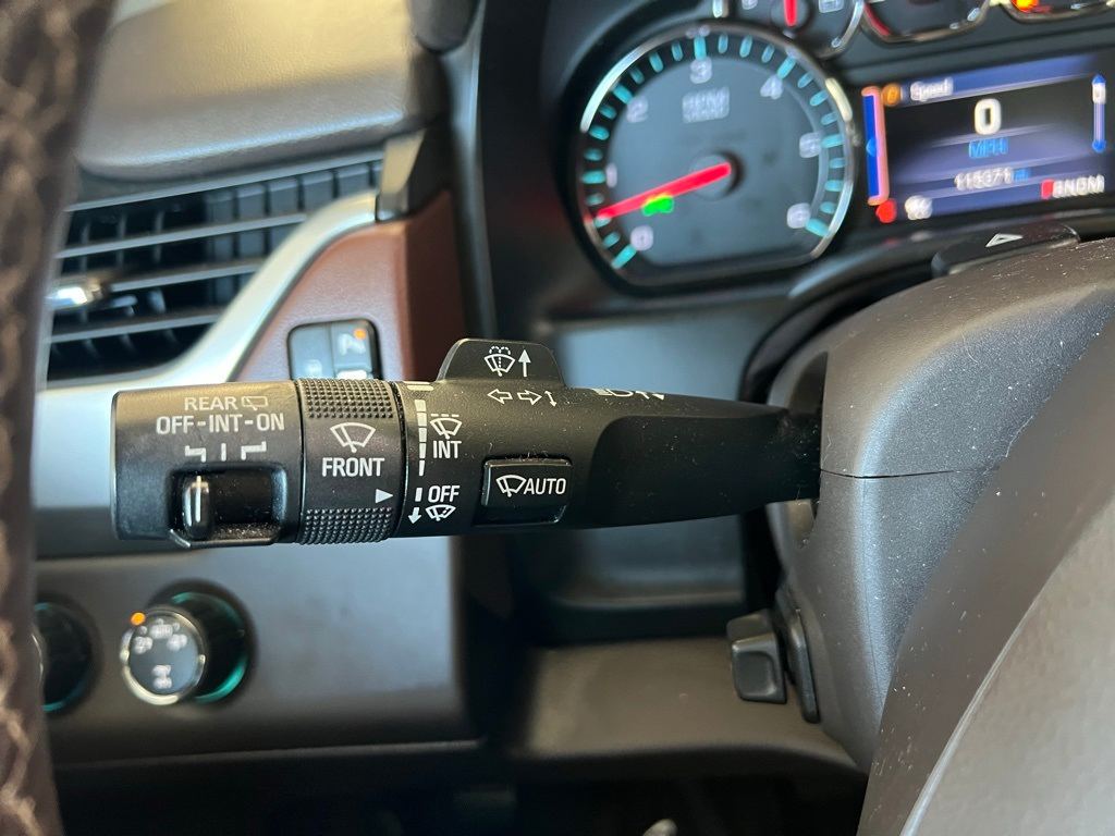 Thumbnail: 2015 Chevrolet Tahoe - 45