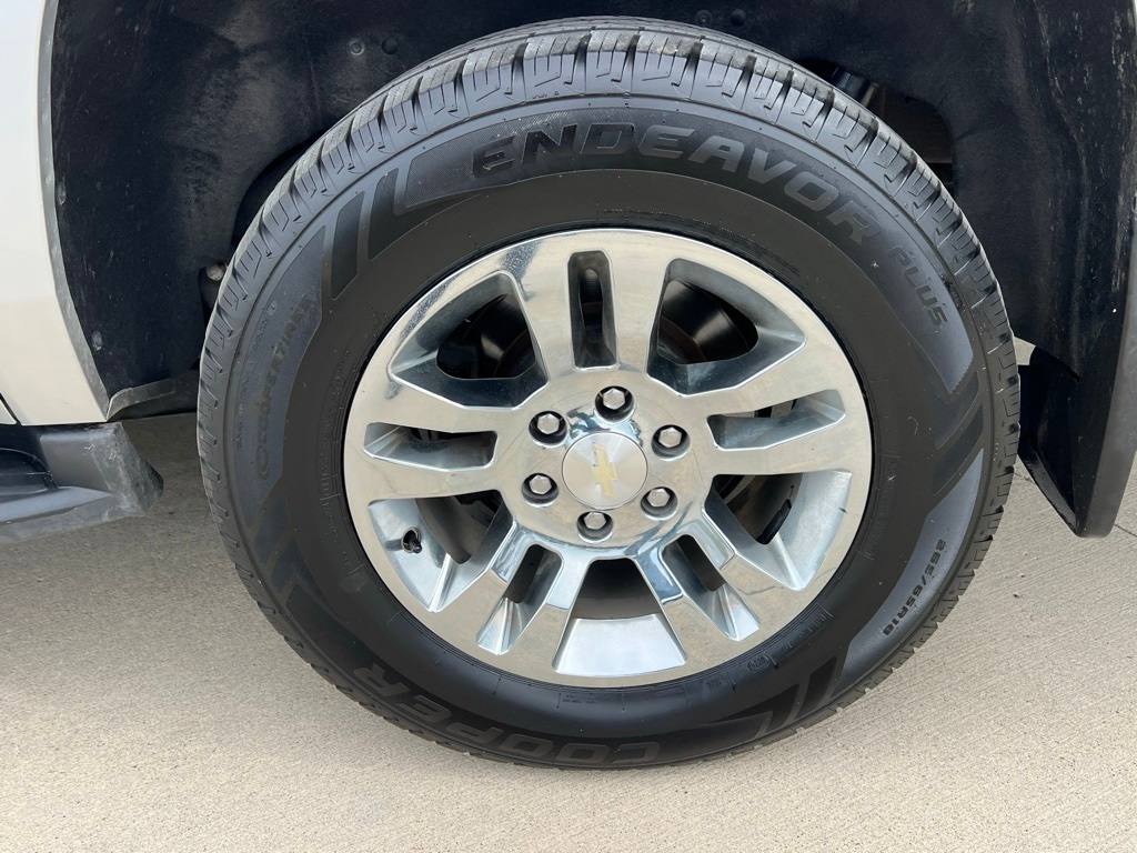 Thumbnail: 2019 Chevrolet Suburban - 23