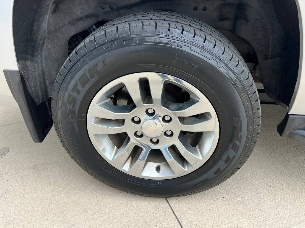 Thumbnail: 2019 Chevrolet Suburban - 24