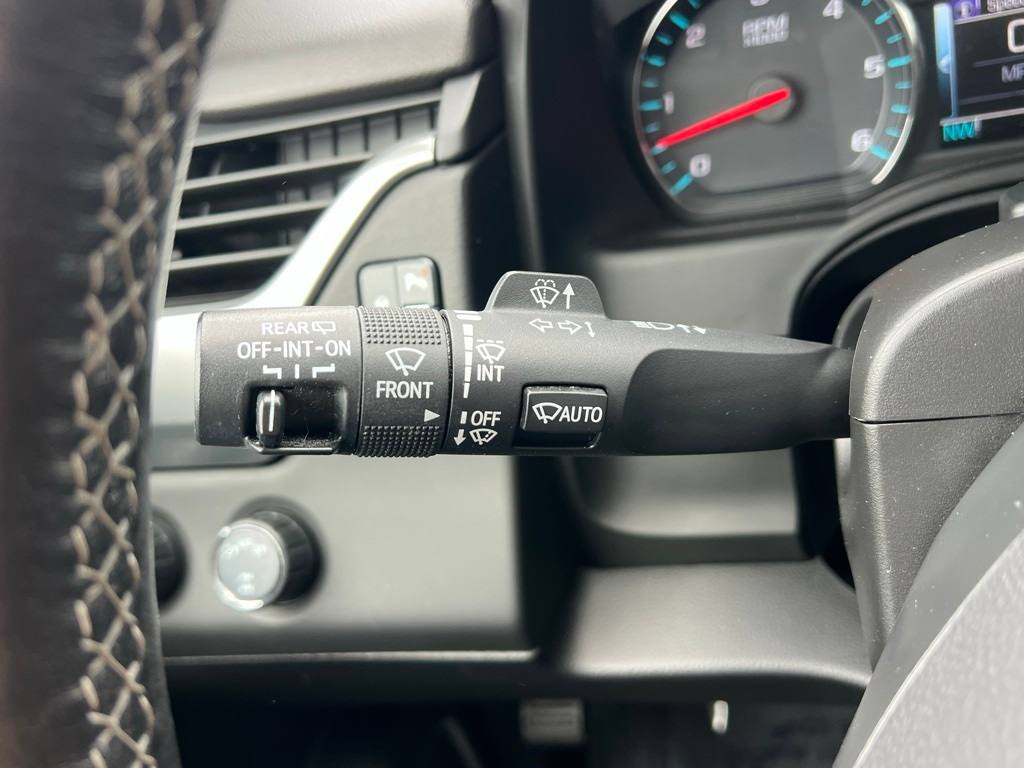 Thumbnail: 2019 Chevrolet Suburban - 38