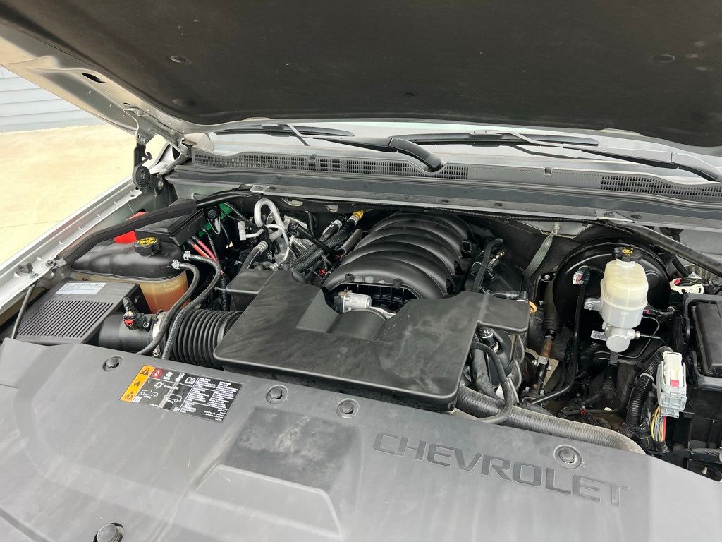 Thumbnail: 2019 Chevrolet Suburban - 9