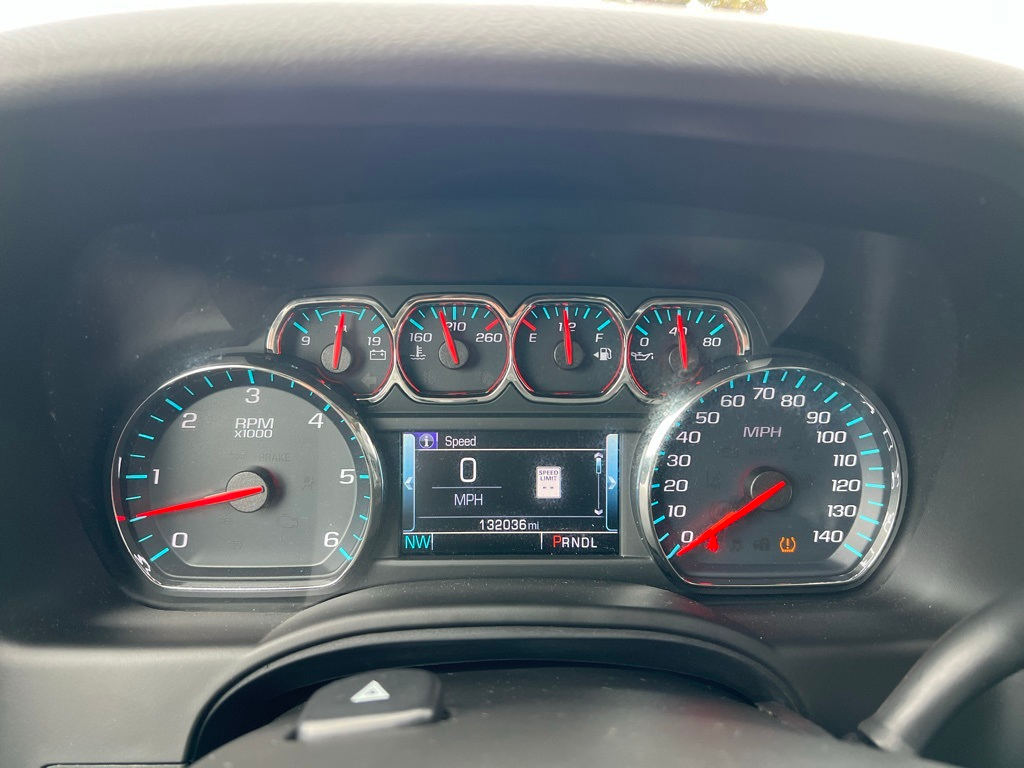 Thumbnail: 2019 Chevrolet Suburban - 16