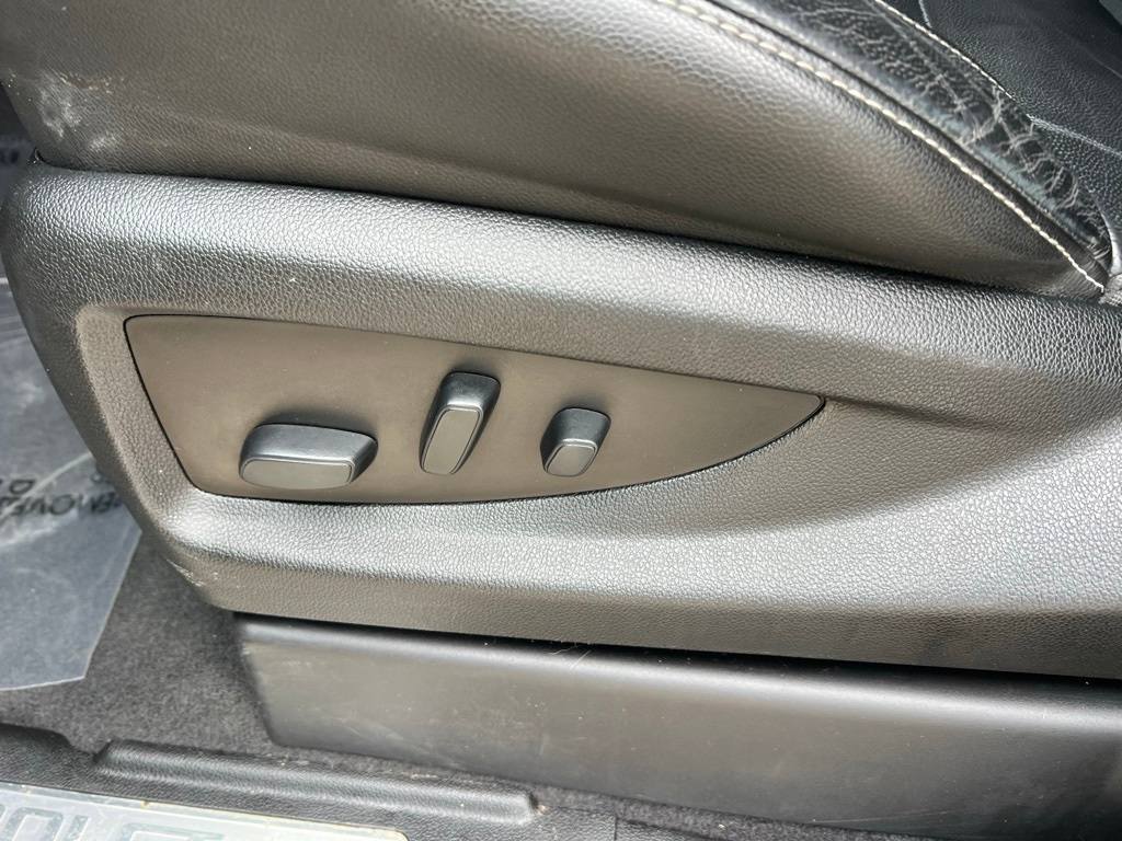 Thumbnail: 2019 Chevrolet Suburban - 29