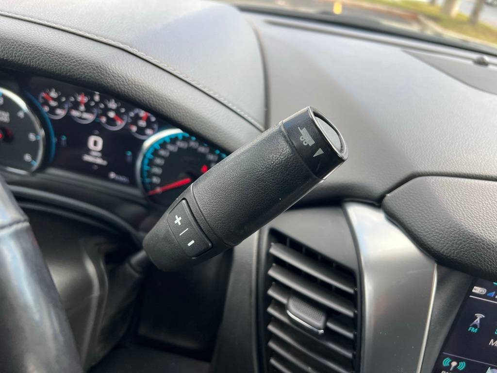 Thumbnail: 2020 Chevrolet Suburban - 10