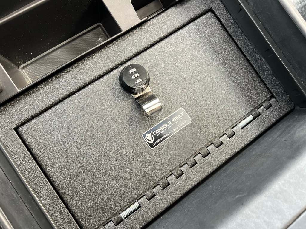 Thumbnail: 2020 Chevrolet Suburban - 7