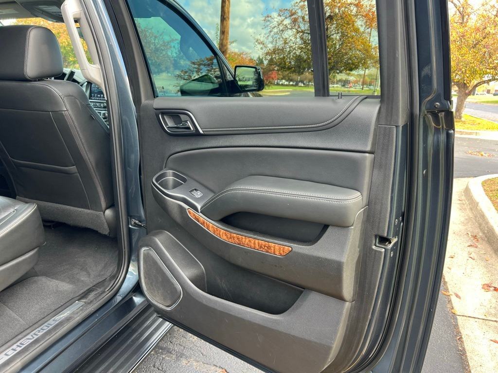 Thumbnail: 2020 Chevrolet Suburban - 41