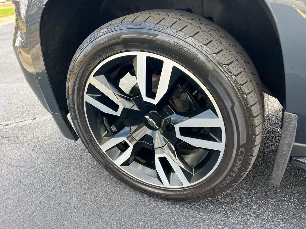 Thumbnail: 2020 Chevrolet Suburban - 25