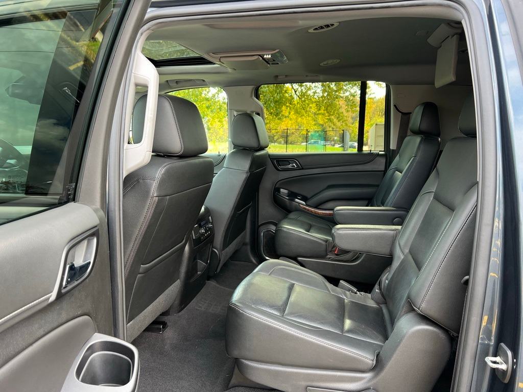 Thumbnail: 2020 Chevrolet Suburban - 13