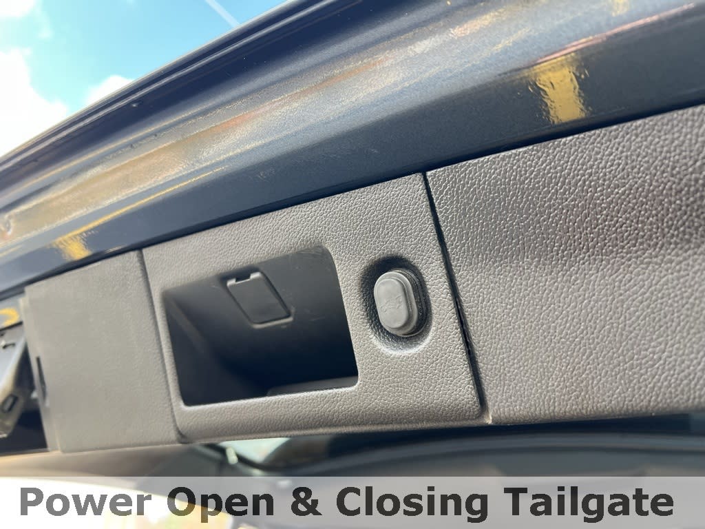 Thumbnail: 2020 Chevrolet Suburban - 46