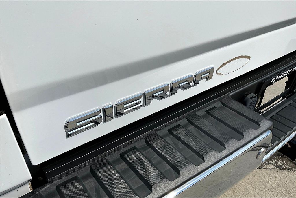 Thumbnail: 2017 GMC Sierra 1500 - 35
