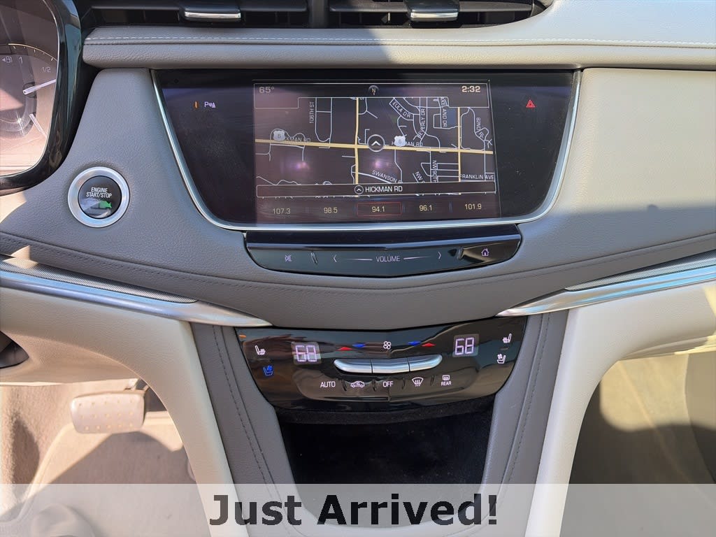 Thumbnail: 2017 Cadillac XT5 - 6