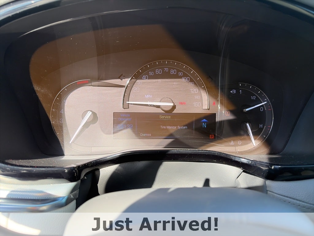 Thumbnail: 2017 Cadillac XT5 - 12