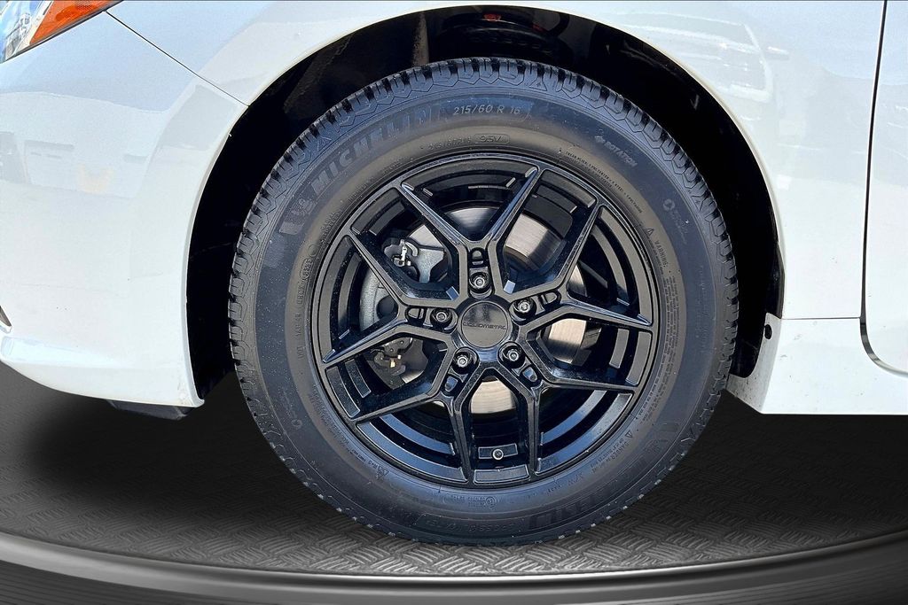 Thumbnail: 2018 Nissan Altima - 6