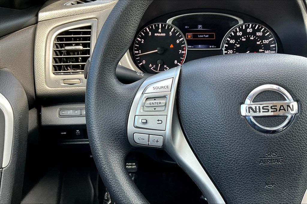 Thumbnail: 2018 Nissan Altima - 26