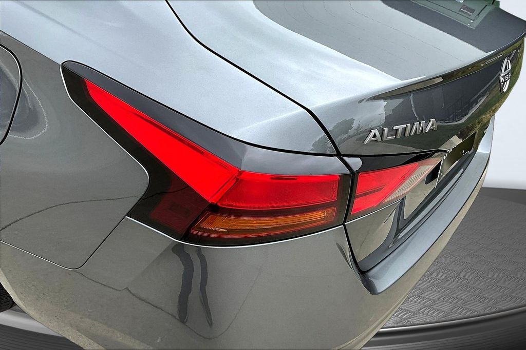 Thumbnail: 2023 Nissan Altima - 35