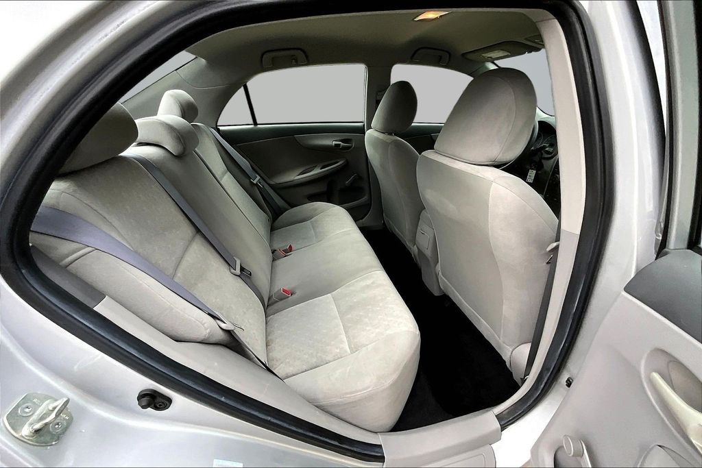 Thumbnail: 2009 Toyota Corolla - 29