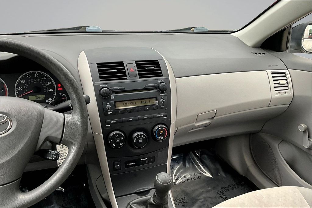 Thumbnail: 2009 Toyota Corolla - 8