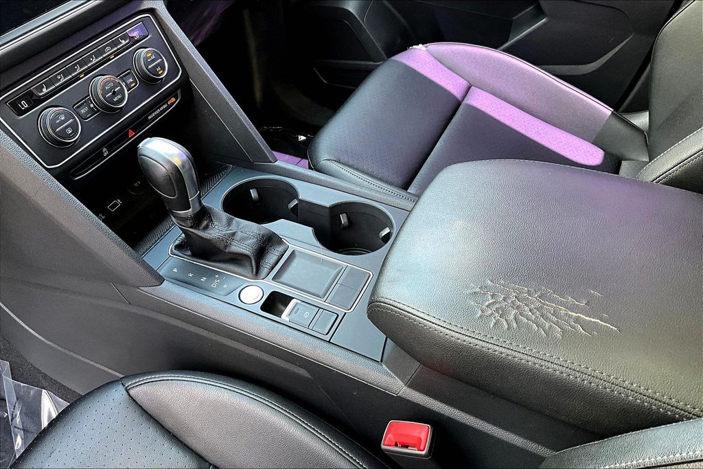 Thumbnail: 2019 Volkswagen Atlas - 16