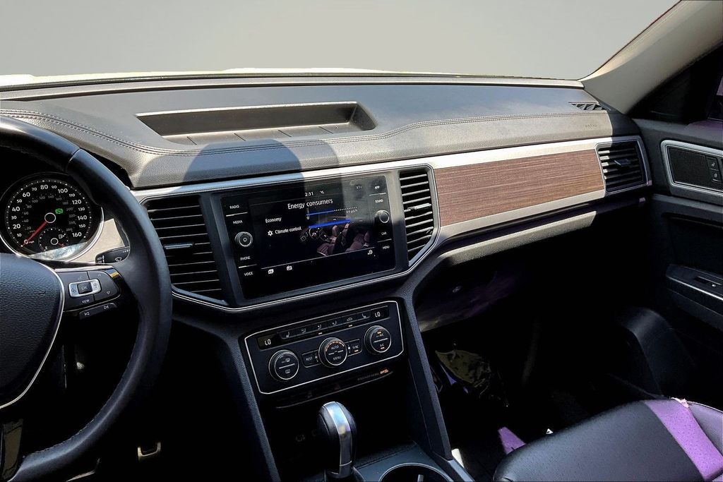 Thumbnail: 2019 Volkswagen Atlas - 9