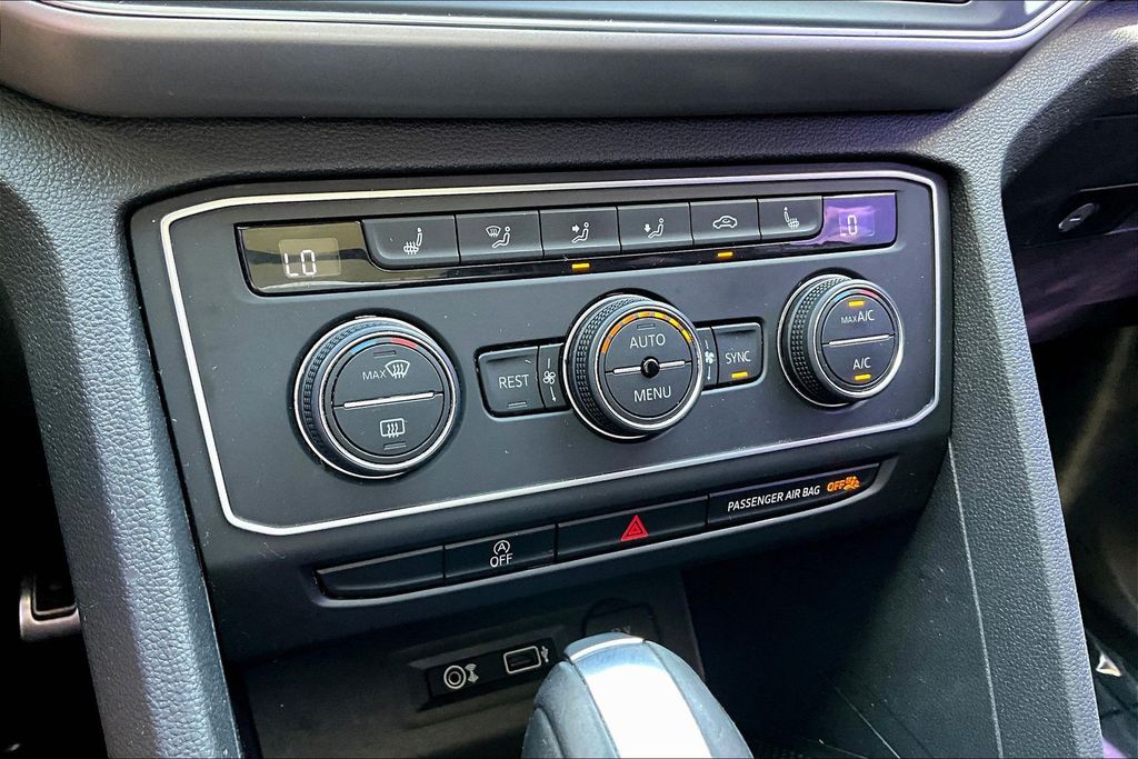 Thumbnail: 2019 Volkswagen Atlas - 29