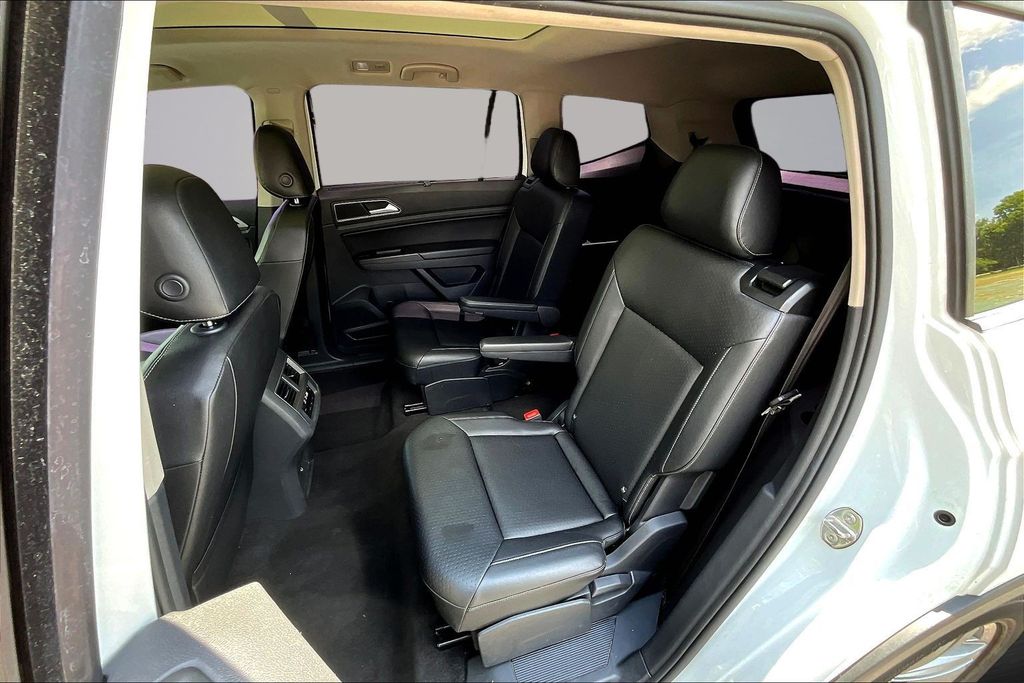 Thumbnail: 2019 Volkswagen Atlas - 12