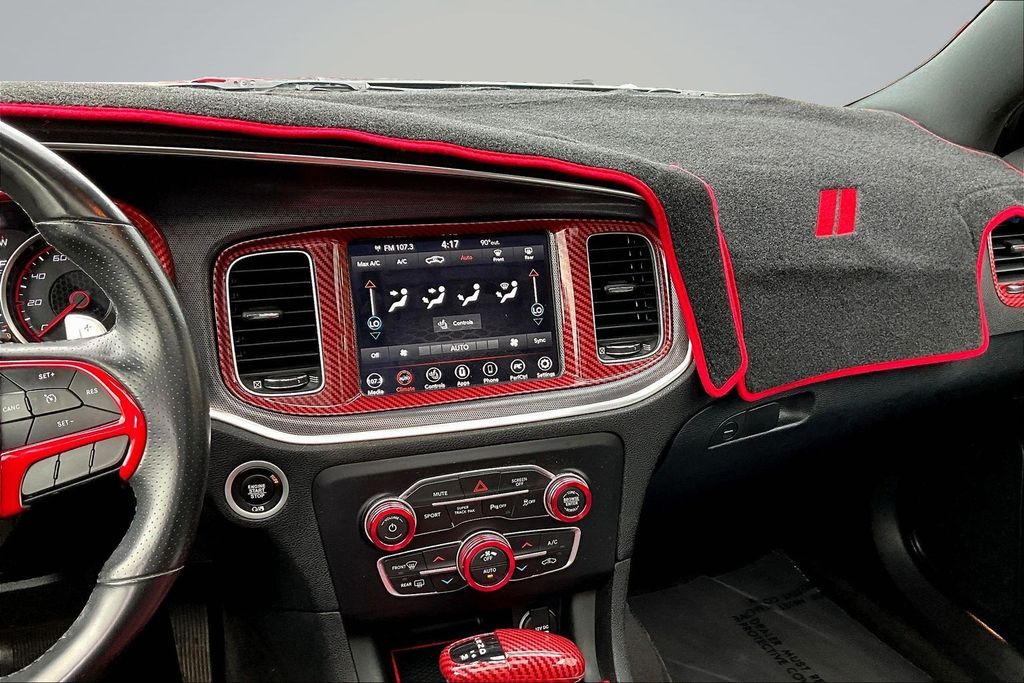 Thumbnail: 2018 Dodge Charger - 19