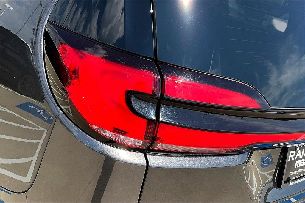 Thumbnail: 2021 Chrysler Pacifica - 35