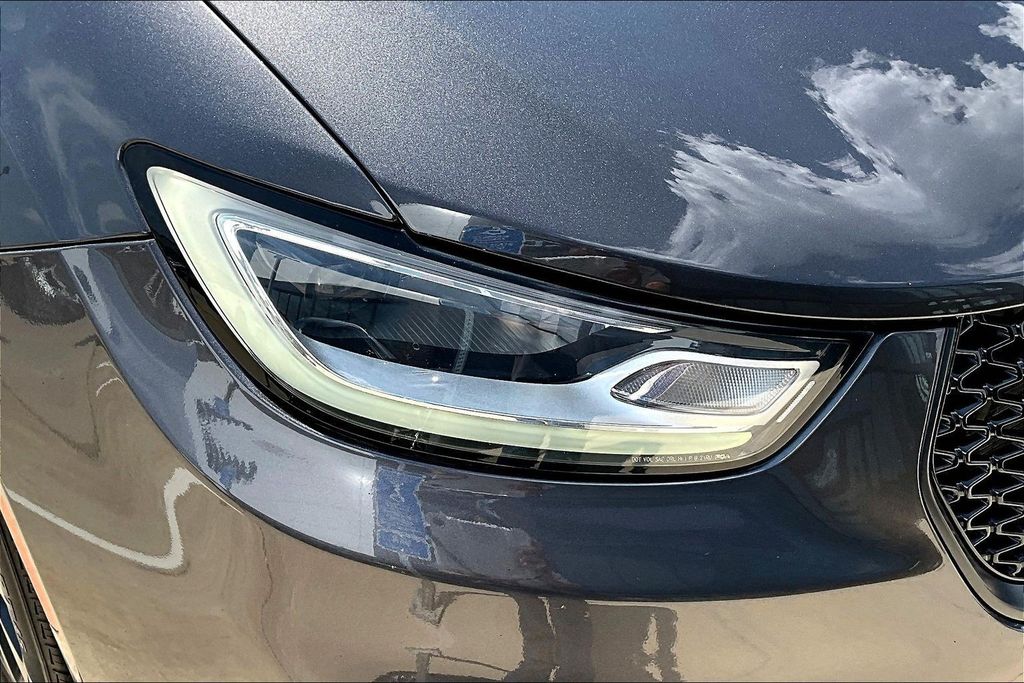 Thumbnail: 2021 Chrysler Pacifica - 34