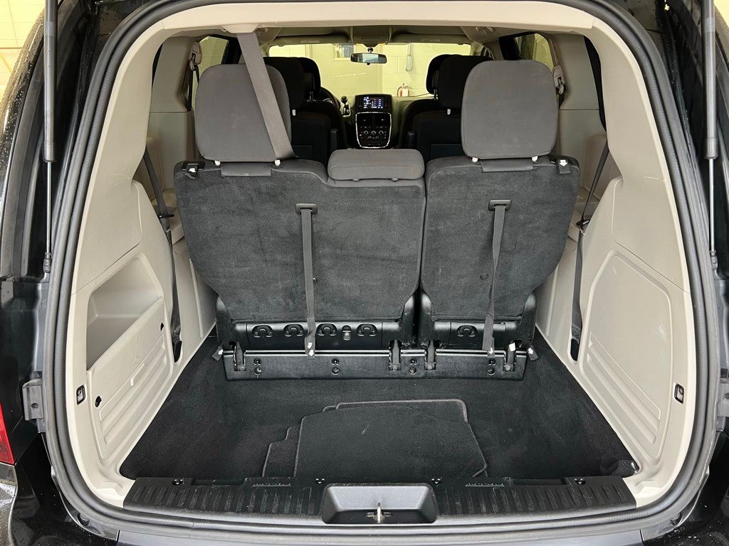 Thumbnail: 2018 Dodge Grand Caravan - 7