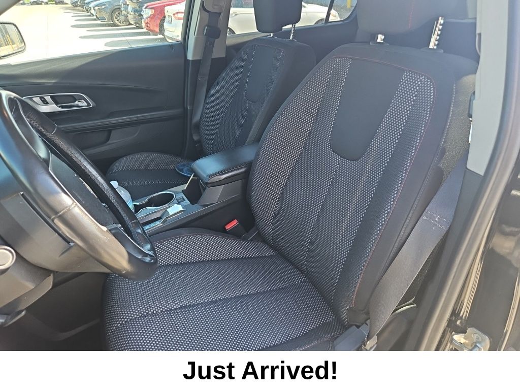 Thumbnail: 2017 Chevrolet Equinox - 4