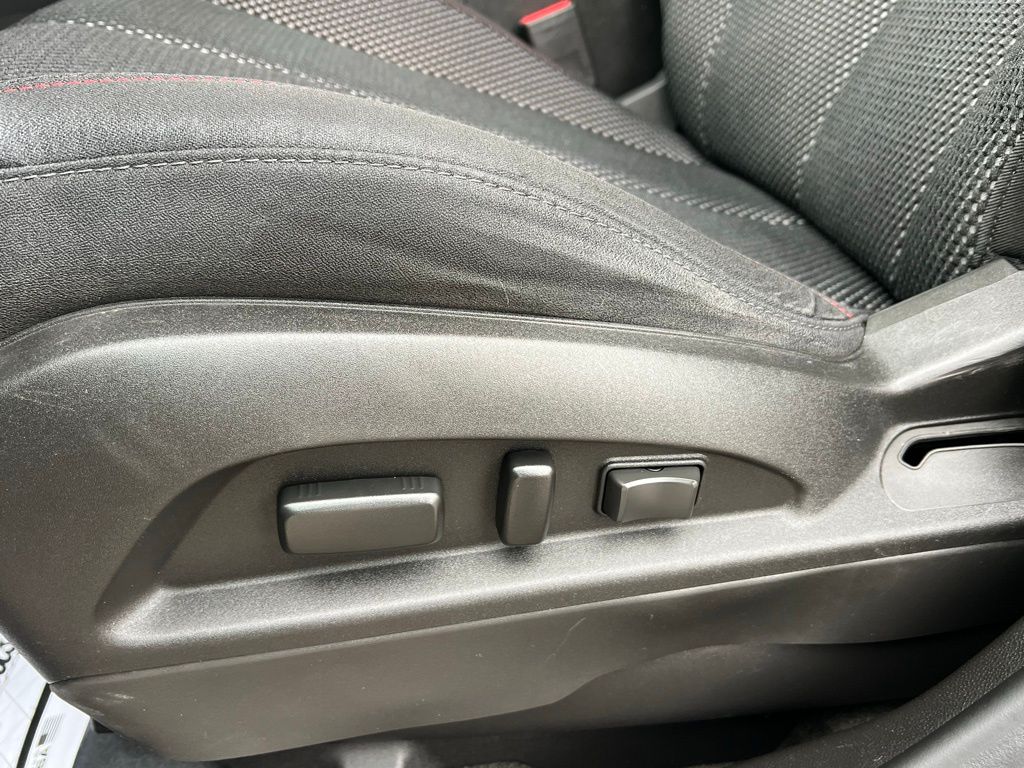 Thumbnail: 2016 Chevrolet Equinox - 23