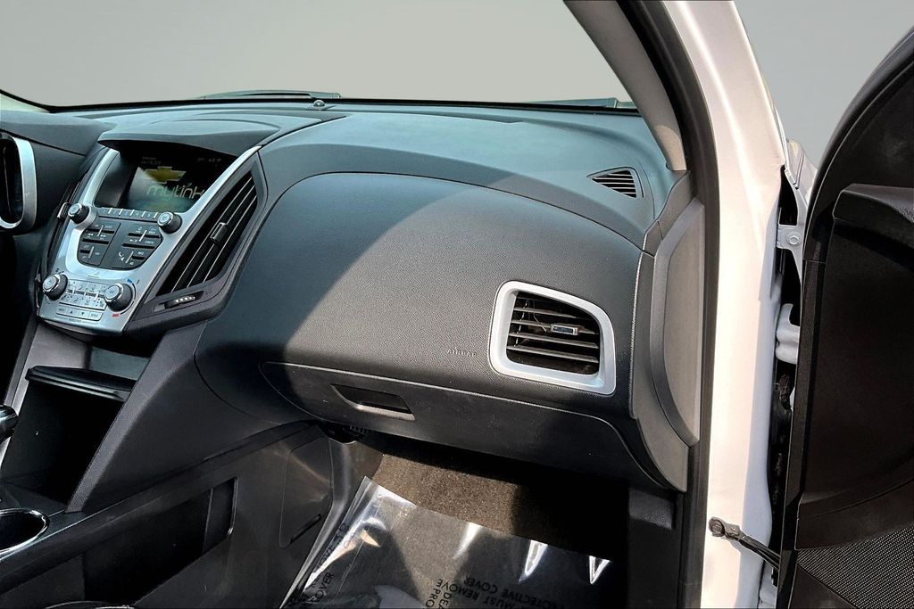 Thumbnail: 2016 Chevrolet Equinox - 22