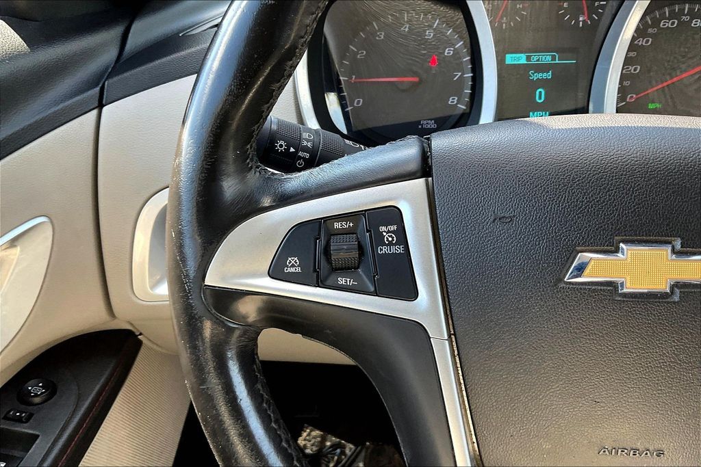 Thumbnail: 2013 Chevrolet Equinox - 21