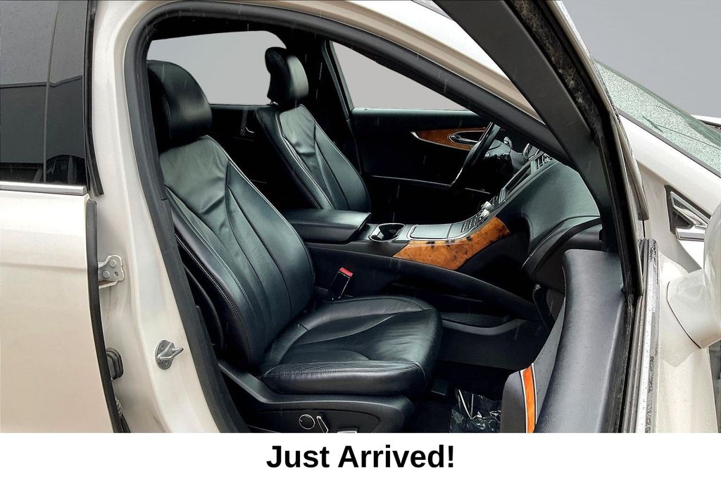 Thumbnail: 2016 Lincoln MKX - 10