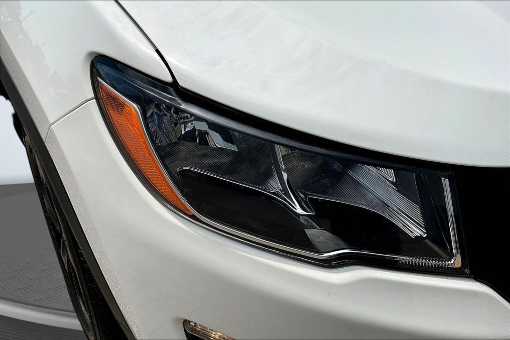 Thumbnail: 2020 Jeep Compass - 34