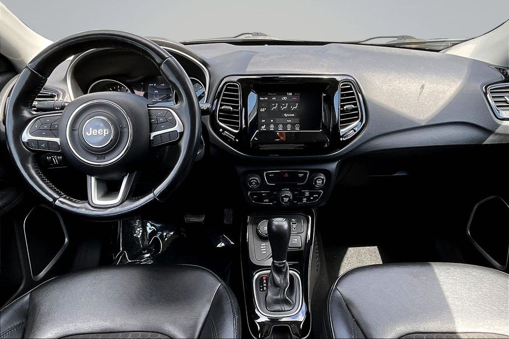 Thumbnail: 2020 Jeep Compass - 14
