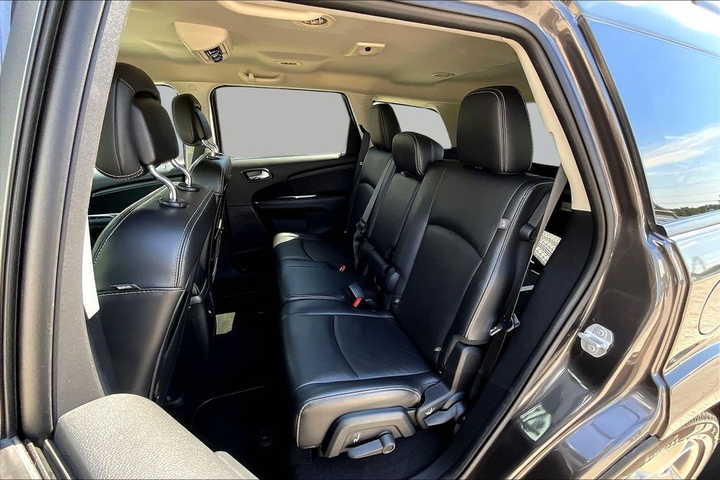 Thumbnail: 2018 Dodge Journey - 31