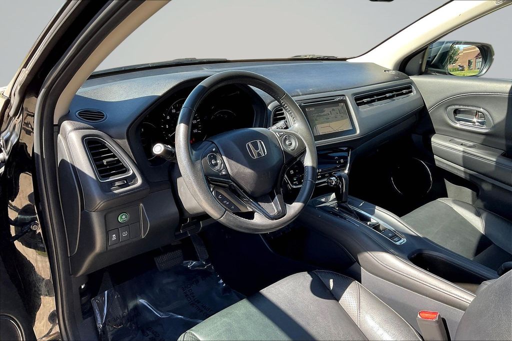 Thumbnail: 2018 Honda HR-V - 13