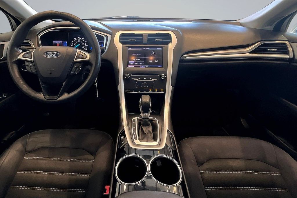 Thumbnail: 2013 Ford Fusion - 13
