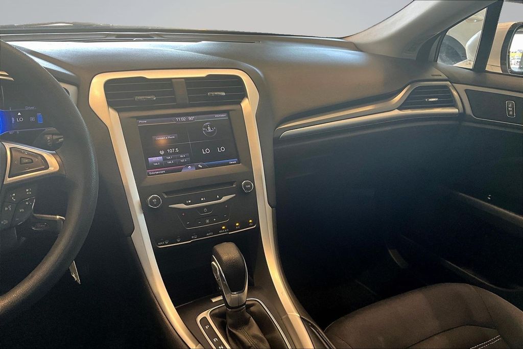 Thumbnail: 2013 Ford Fusion - 8