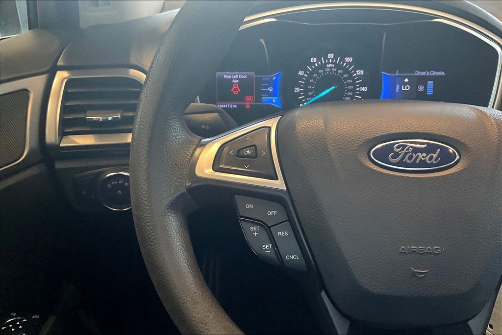 Thumbnail: 2013 Ford Fusion - 26