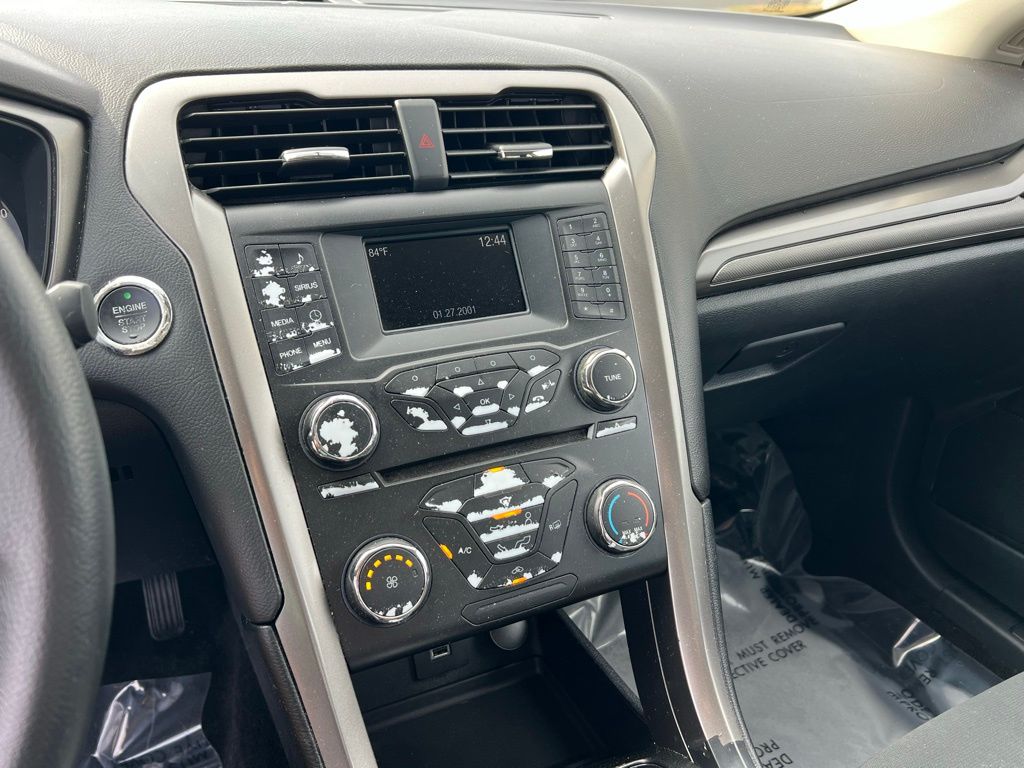 Thumbnail: 2017 Ford Fusion - 12